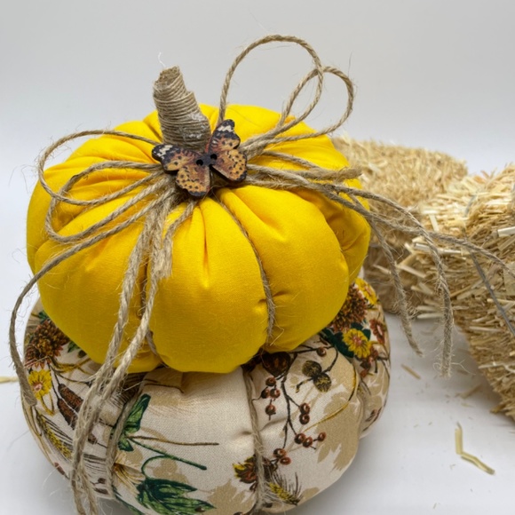 Pumpkin Cake / Stuffed Fabric Pumpkin / Fall Decor - Picture 2 of 3